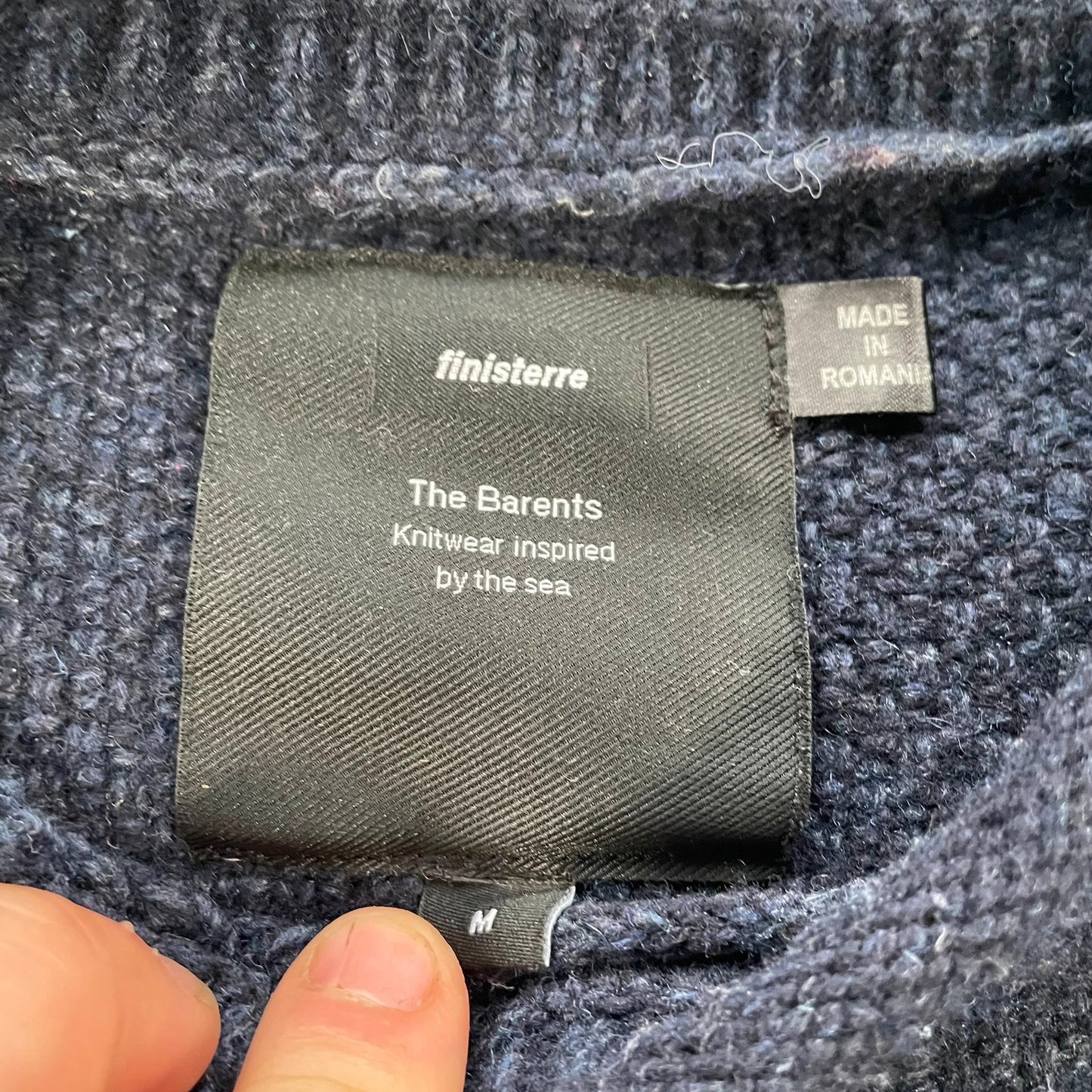Navy Finisterre Knitted Jumper - Medium