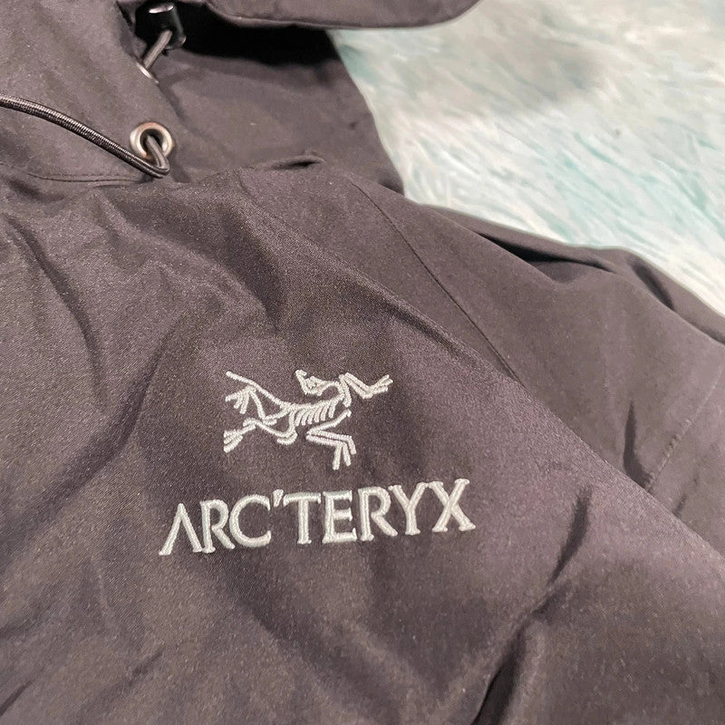 Black Arc’teryx Beta AR Windbreaker Jacket - Womens Large