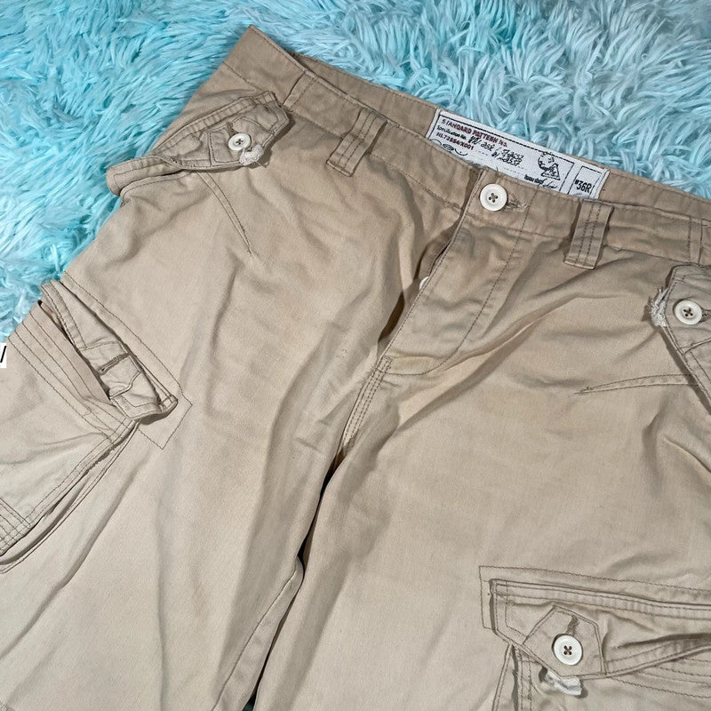 Vintage 00s Beige Cargo Shorts - 36W