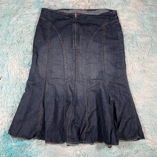 Vintage Flared Denim Skirt - Size 14