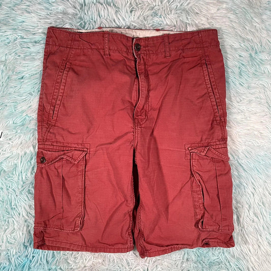 Vintage Red Levi’s Cargo Shorts - 32W