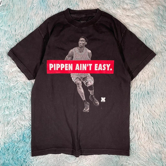 Black Pippin Basketball Graphic T Shirt - Medium