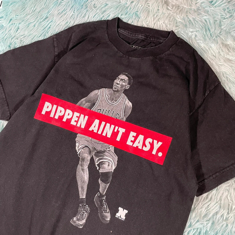 Black Pippin Basketball Graphic T Shirt - Medium