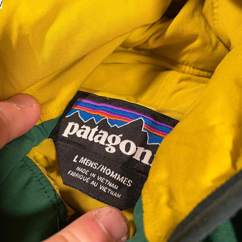 Green Patagonia Puffer Jacket - Large