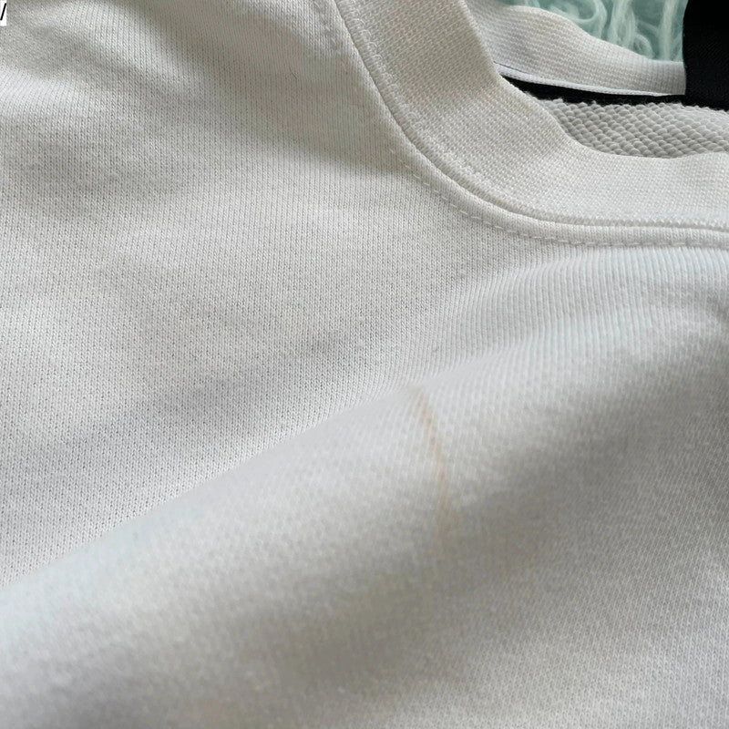 White Nike Sweatshirt Graphic - Large