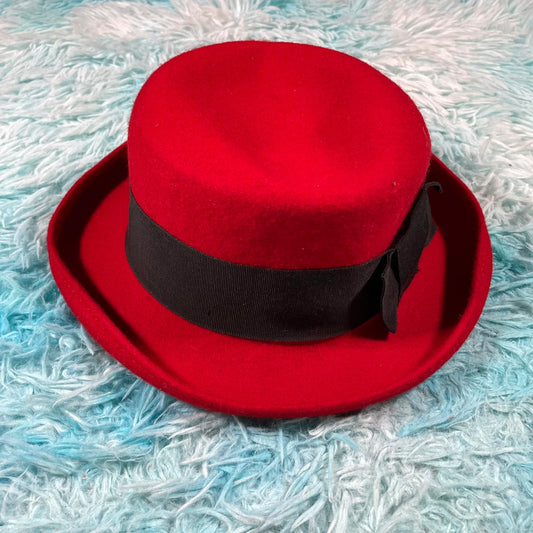 Vintage Red United Colors of Benetton Bowler Hat