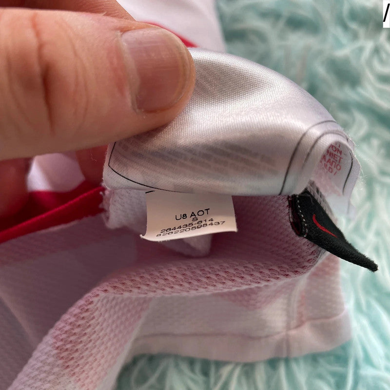 2008 Croatia Football Shirt Nike - Small