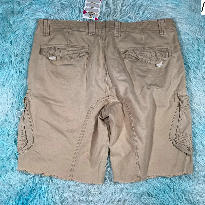 Vintage 00s Beige Cargo Shorts - 36W
