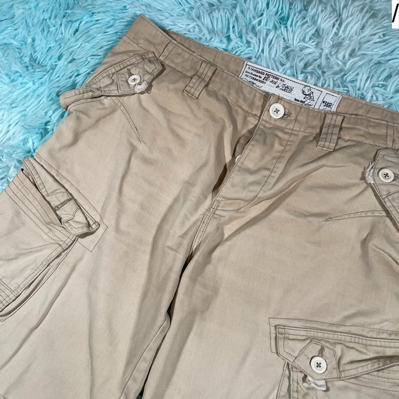 Vintage 00s Beige Cargo Shorts - 36W