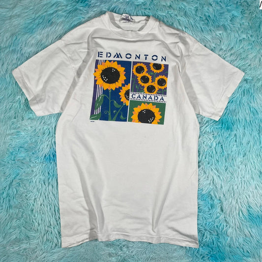 Vintage 90s White Canada Sunflower Graphic T Shirt - Medium