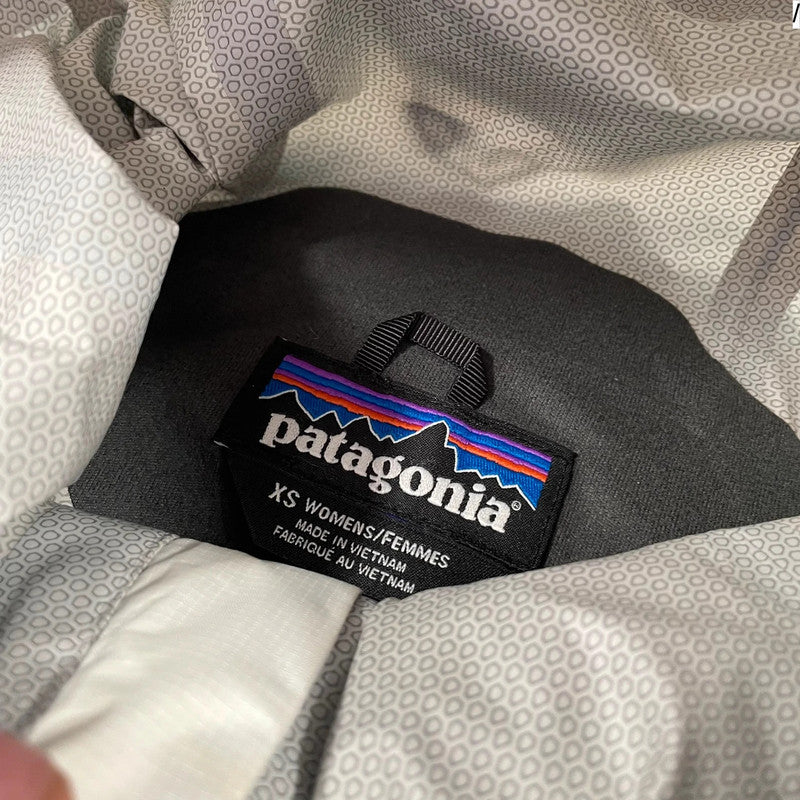 White Patagonia Waterproof Jacket - Womens XS