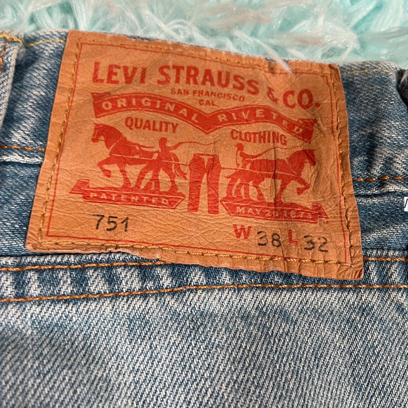 Vintage Levi’s 751 Jeans Baggy Straight - W38 L28
