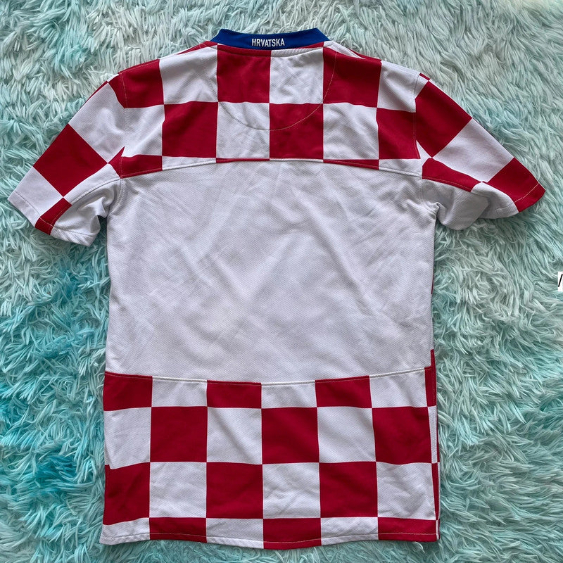2008 Croatia Football Shirt Nike - Small