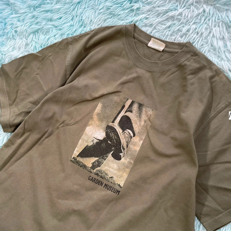 Vintage Khaki Garden Museum Okarma Graphic T Shirt - Small