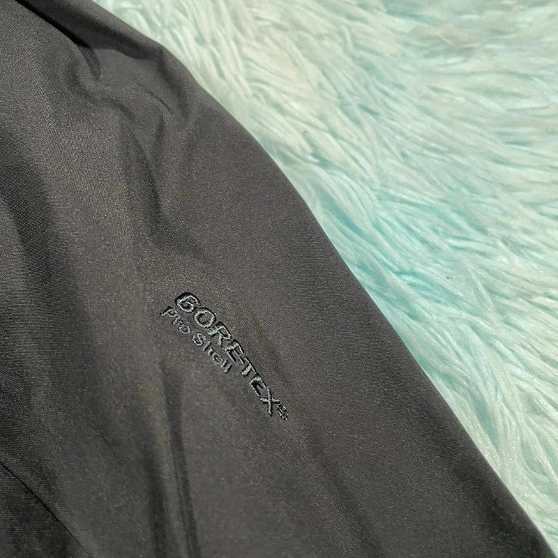 Black Arc’teryx Beta AR Windbreaker Jacket - Womens Large