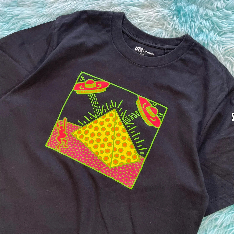Black Uniqlo Graphic T Shirt - Medium