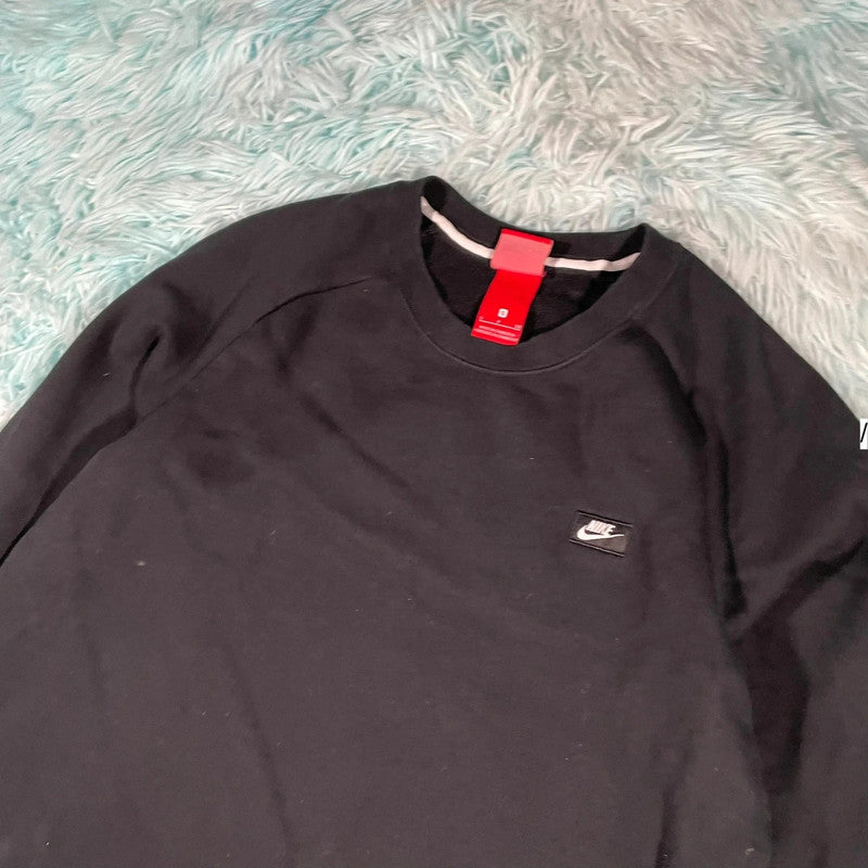 Black Nike Sweatshirt - Small