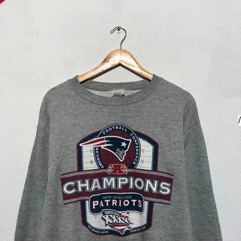 Vintage Grey New England Patriots Sweatshirt - Large