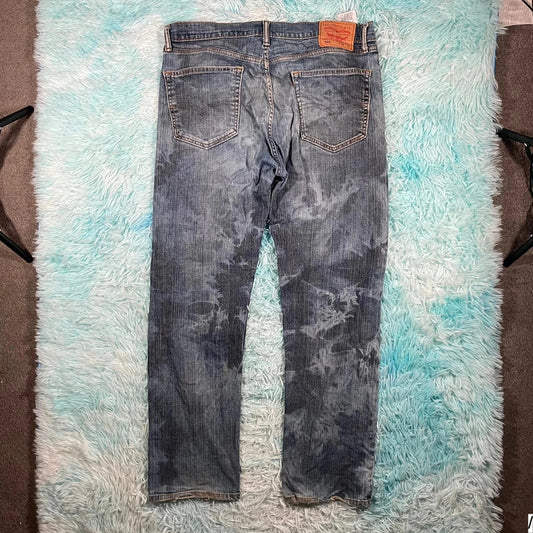 Vintage Levi’s 505 Jeans Straight Leg Bleach Dyed - 36W 32L