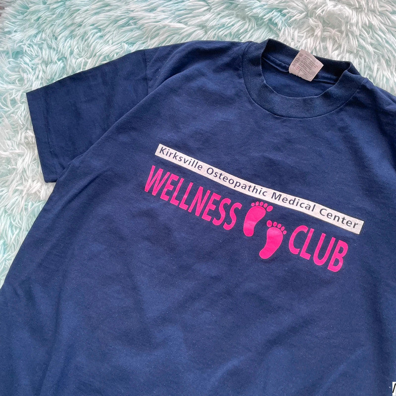 Vintage 90s Navy Wellness Graphic T shirt - Large