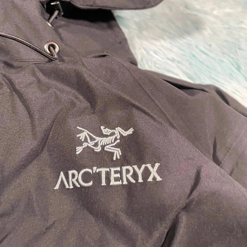 Black Arc’teryx Beta AR Windbreaker Jacket - Womens Large