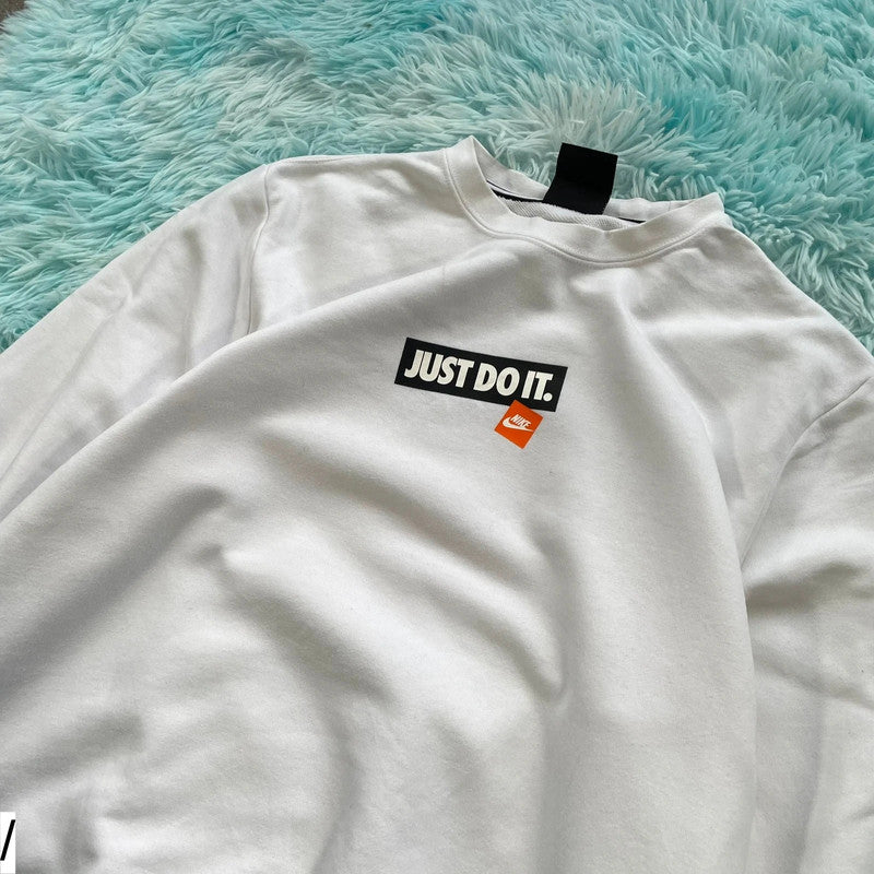 White Nike Sweatshirt Graphic - Large