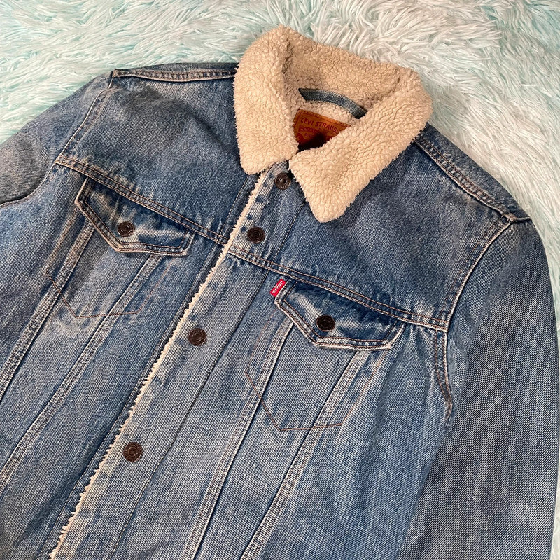 Levi’s Denim Jacket Sherpa Fleece Lining - Medium
