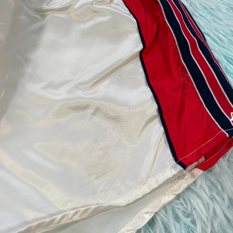 Vintage 90s Arsenal Shorts Adidas - Small 30W