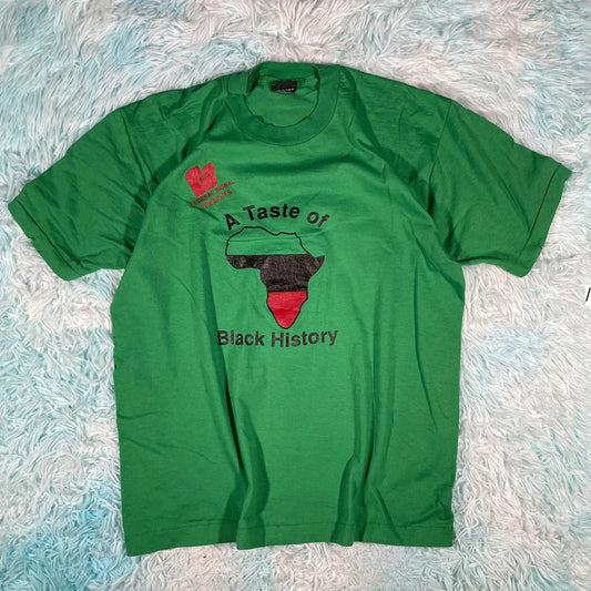 Vintage 90s Green Black History Graphic T Shirt - Large