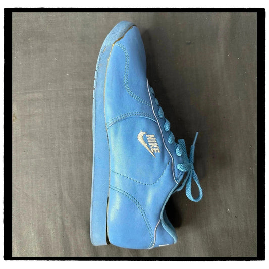 Deadstock 1980s 1986 Blue Nike Cheer Tennis Trainers - US10