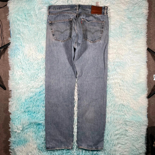 Blue Levi’s 501 Jeans Straight Leg - 34W 32L