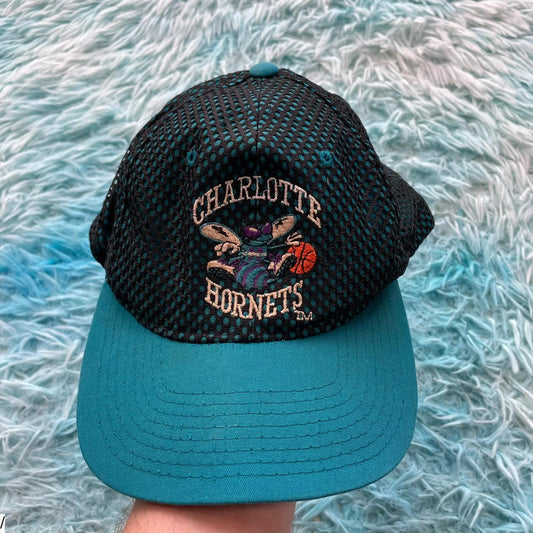 Vintage 90s Charlotte Hornets Starter Cap