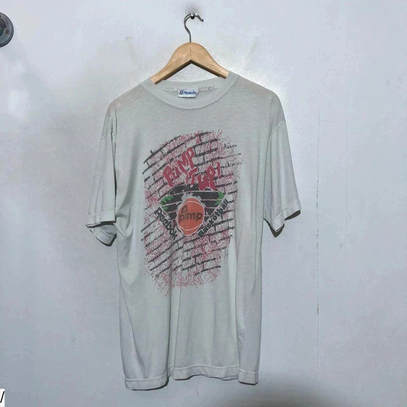 Vintage 80s White Reebok “The Pump” Trainer Graphic Print T Shirt - Large