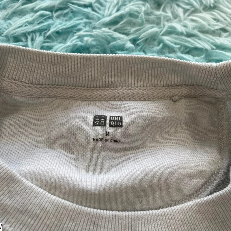 White Uniqlo Sweatshirt Plain Blank - Medium
