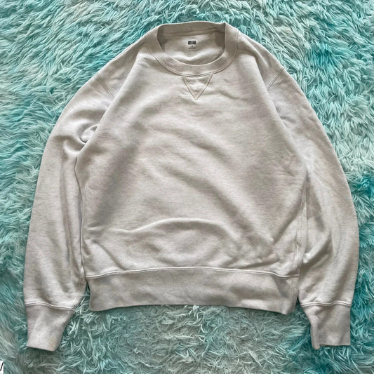 White Uniqlo Sweatshirt Plain Blank - Medium