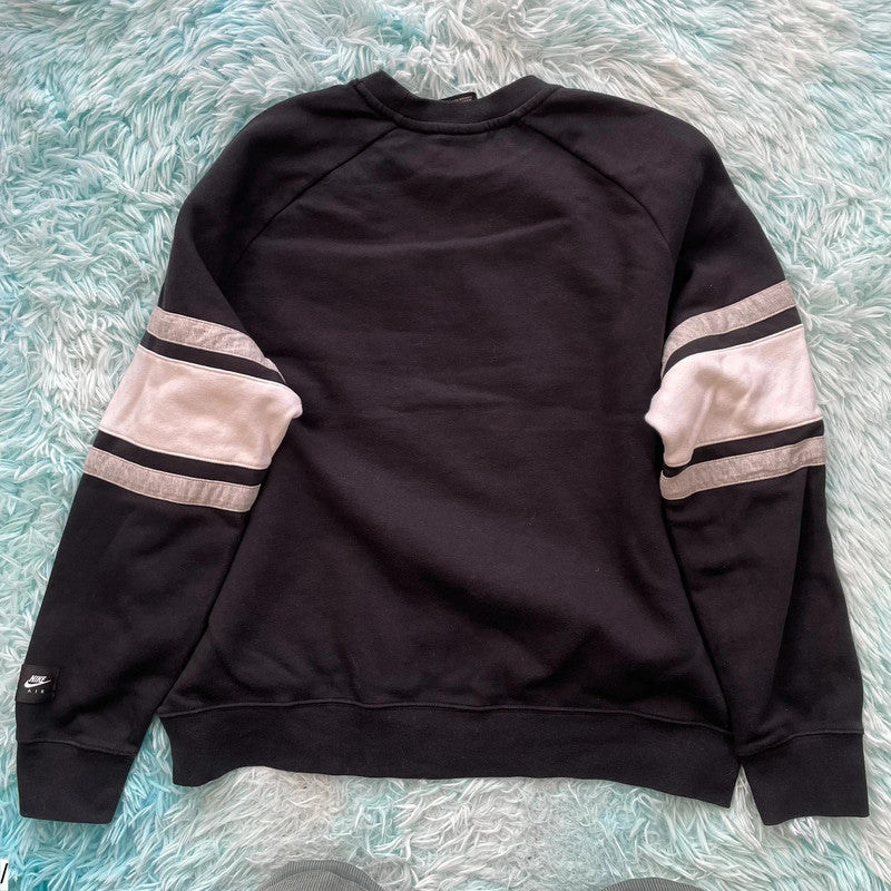Black Nike Sweatshirt - Large