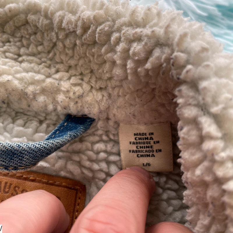 Light Blue Levi’s Sherpa Fleece Lined Denim Jacket - Large