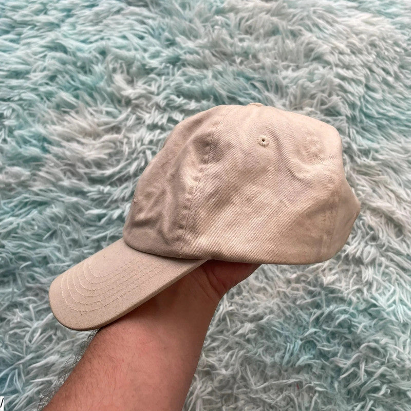 Beige iets frans Cap Urban Outfitters