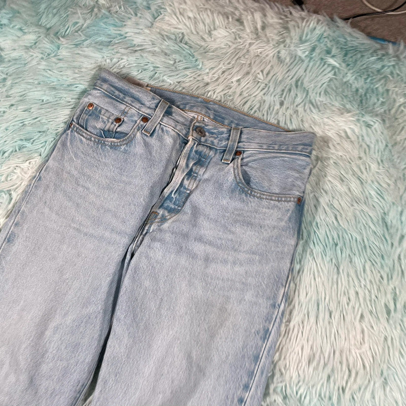Light Blue Levi’s Jeans 501 - W25 L26